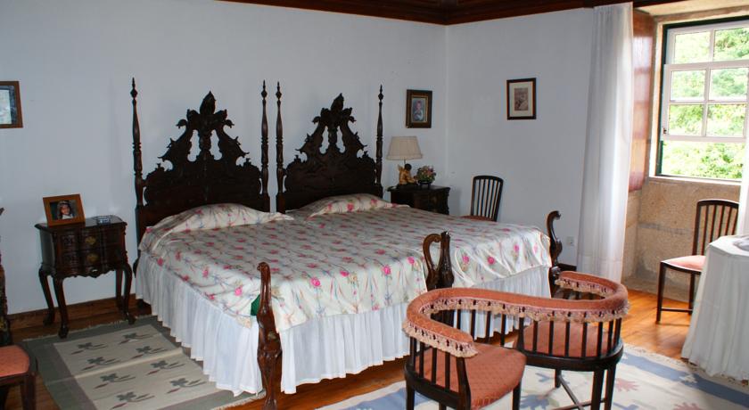 Imagen de la habitación del Hotel Casa Dos Assentos De Quintiães. Foto 4