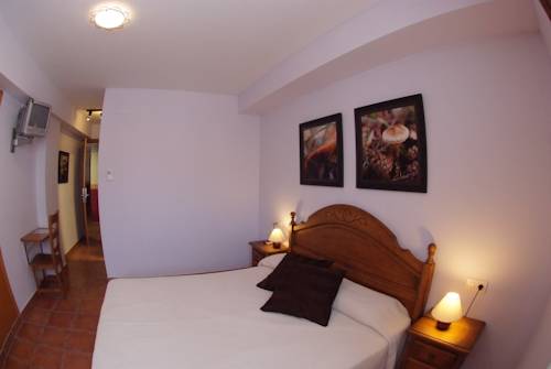 Imagen de la habitación del Hotel Casa Duaner. Foto 4