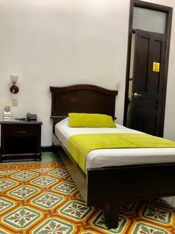 Imagen de la habitación del Hotel Casa Escobar Buga. Foto 9
