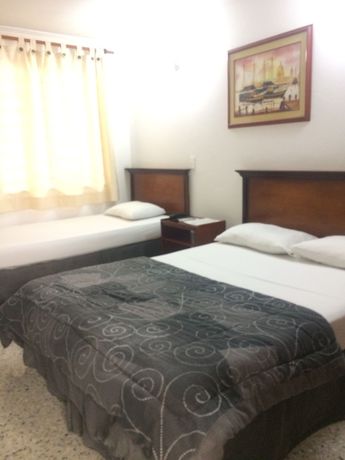 Imagen de la habitación del Hotel Casa F&aacute;tima. Foto 15