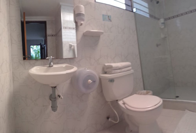 Imagen de la habitación del Hotel Casa F&aacute;tima. Foto 16