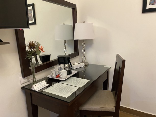 Imagen de la habitación del Hotel Casa Faroles. Foto 2