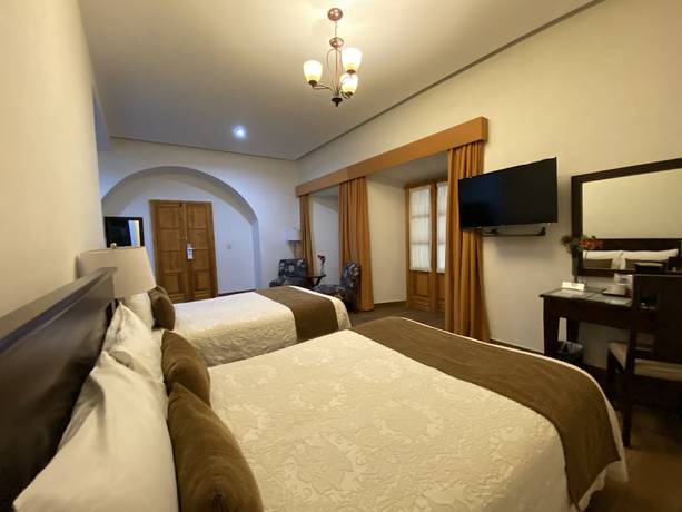Imagen de la habitación del Hotel Casa Faroles. Foto 5
