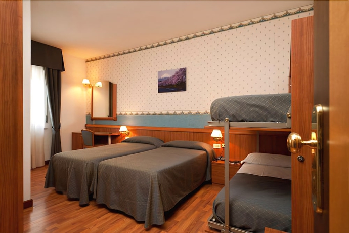 Imagen de la habitación del Hotel Casa Ferretti Di Ferretti Village. Foto 4