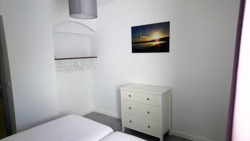 Imagen de la habitación del Hotel Casa Florinda Tarifa. Foto 16