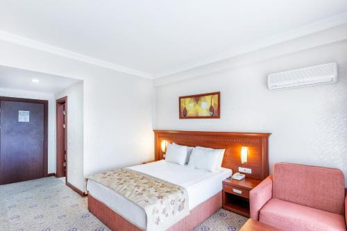 Imagen de la habitación del Hotel Casa Fora Beach Resort. Foto 9