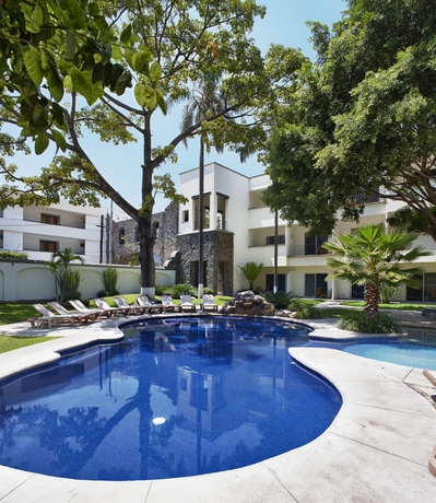 Imagen de la piscina del Hotel Casa Francisco Cuernavaca. Foto 13