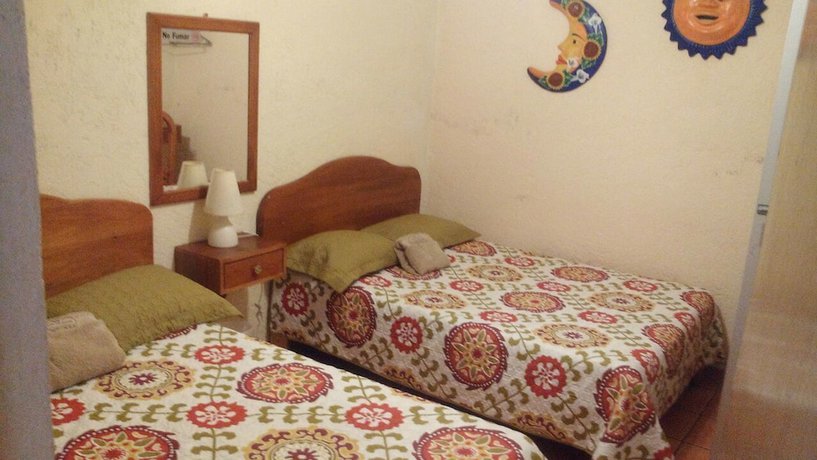 Imagen de la habitación del Hotel Casa Galeana, Morelia. Foto 8