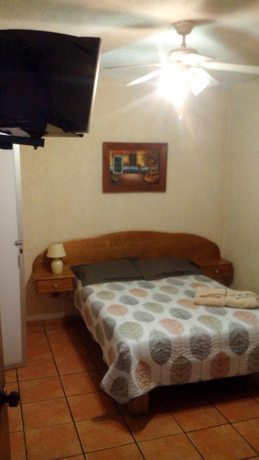 Imagen de la habitación del Hotel Casa Galeana, Morelia. Foto 13