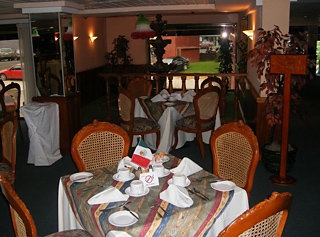 Imagen del bar/restaurante del Hotel Casa Grande Aeropuerto Hotel & Centro de Negocios. Foto 5
