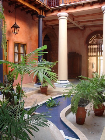 Imagen de los exteriores del Hotel Casa Grande, Ciudad Bol&iacute;var. Foto 7