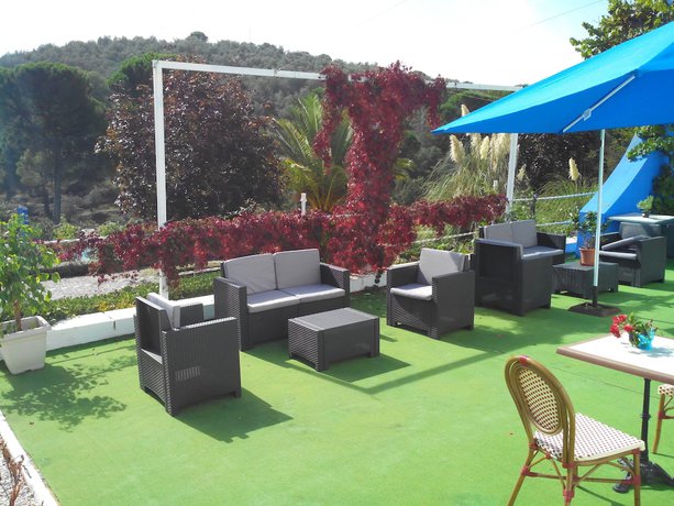 Imagen de los exteriores del Hotel Casa Grande, Constantina. Foto 9