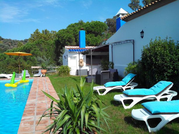 Imagen de la piscina del Hotel Casa Grande, Constantina. Foto 13