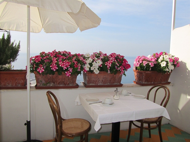 Imagen del bar/restaurante del Hotel Casa Guadagno. Foto 2