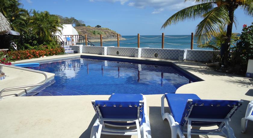 Imagen de la piscina del Hotel Casa Guardia Panama. Foto 10