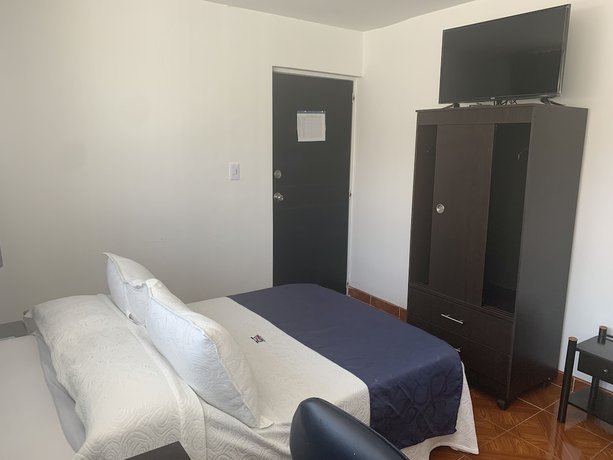 Imagen de la habitación del Hotel Casa Guillermo, Bogot&aacute;. Foto 5