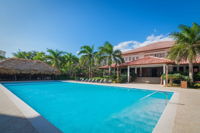 Imagen de la piscina del Hotel Casa Hemingway. Foto 19