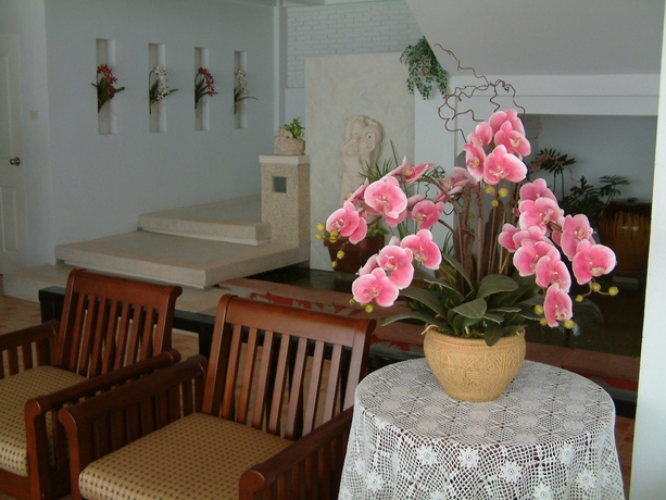 Imagen de los interiores del Hotel Casa Holiday, Phitsanulok. Foto 6