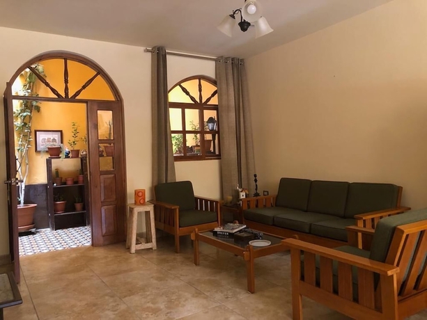 Imagen de los interiores del Hotel Casa Hu&eacute;spedes Pimentel. Foto 16