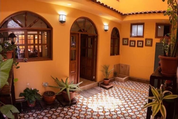 Imagen de los interiores del Hotel Casa Hu&eacute;spedes Pimentel. Foto 18