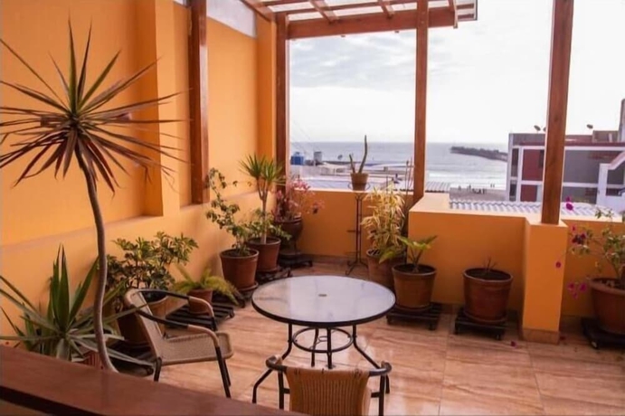 Imagen de los exteriores del Hotel Casa Hu&eacute;spedes Pimentel. Foto 15