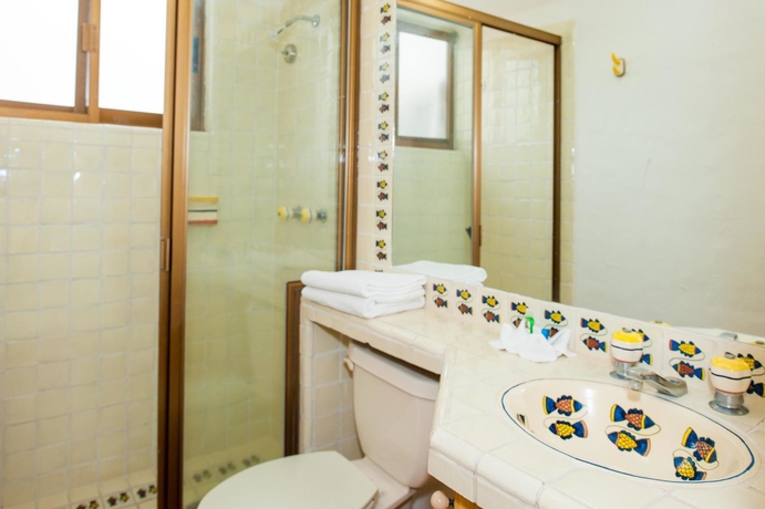 Imagen de la habitación del Hotel Casa Iguana Mismaloya. Foto 10