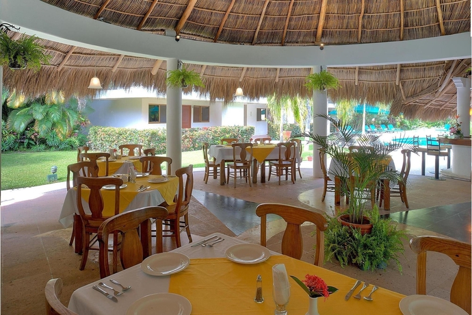 Imagen del bar/restaurante del Hotel Casa Iguana Mismaloya. Foto 6