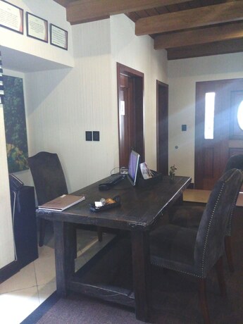 Imagen general del Hotel Casa Imperial Coban. Foto 8