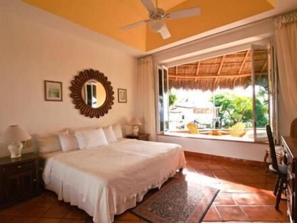 Imagen general del Hotel Casa Isabel, Puerto Vallarta. Foto 13