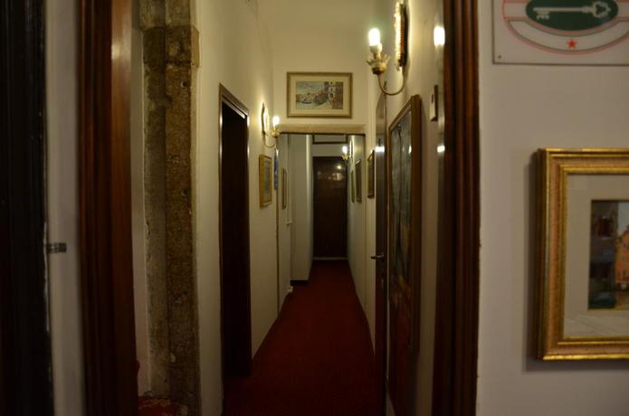 Imagen de los interiores del Hotel Casa Linger. Foto 9