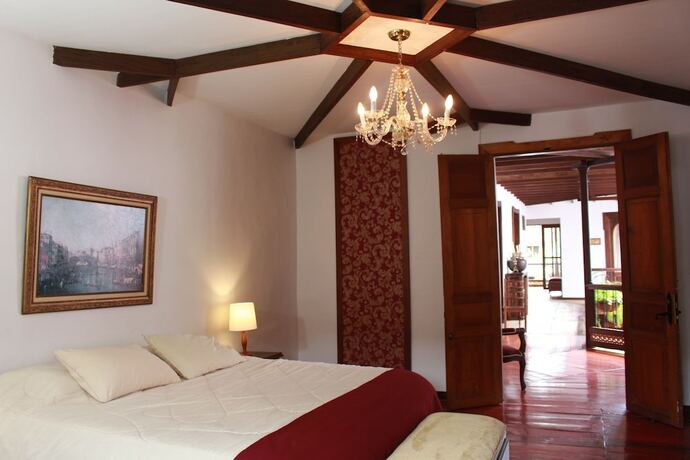 Imagen de la habitación del Hotel Casa Lola Boutique. Foto 15