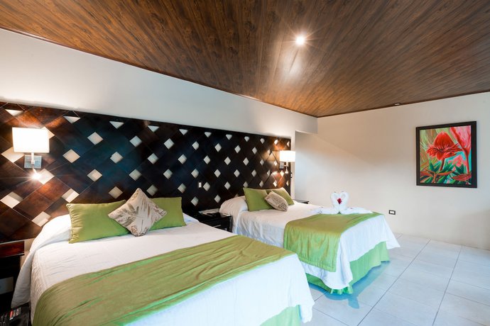 Imagen de la habitación del Hotel Casa Luna and Spa. Foto 2