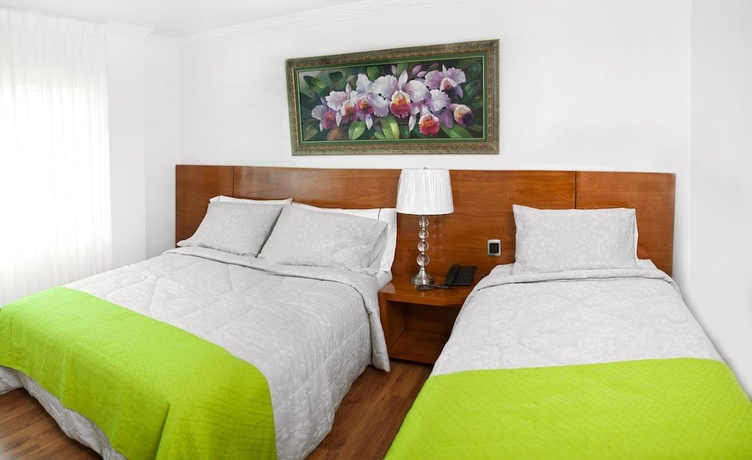 Imagen de la habitación del Hotel Casa Mahanaim. Foto 6