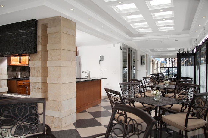 Imagen del bar/restaurante del Hotel Casa Mahanaim. Foto 4