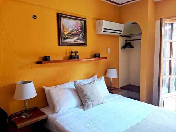 Imagen de la habitación del Hotel Casa Mallorca. Foto 16