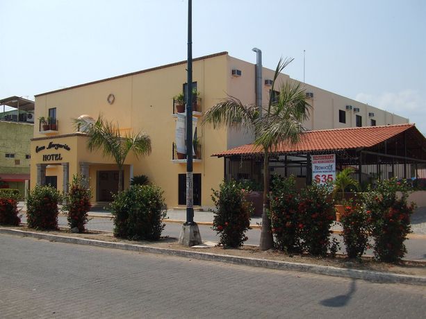 Imagen de la piscina del Hotel Casa Margarita, Riviera Nayarit. Foto 13