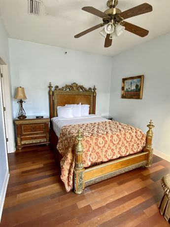 Imagen de la habitación del Hotel Casa Marina. Foto 19