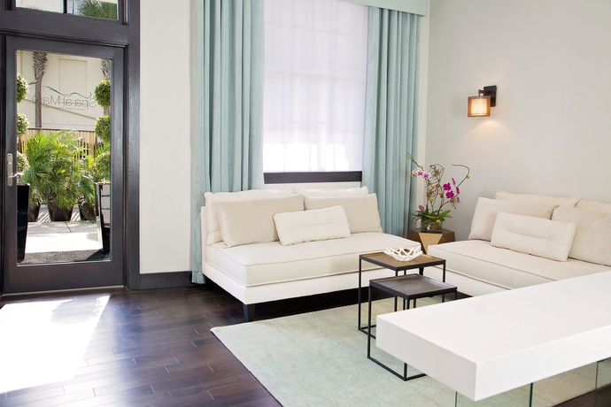 Imagen de los interiores del Hotel Casa Marina Key West, Curio Collection By Hilton. Foto 11