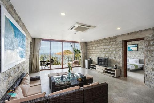 Imagen de la habitación del Hotel Casa Marina Resort. Foto 10