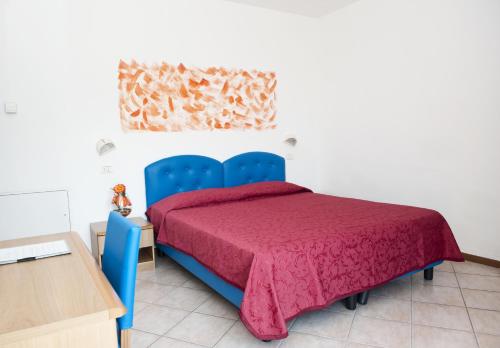 Imagen de la habitación del Hotel Casa Marinella. Foto 8