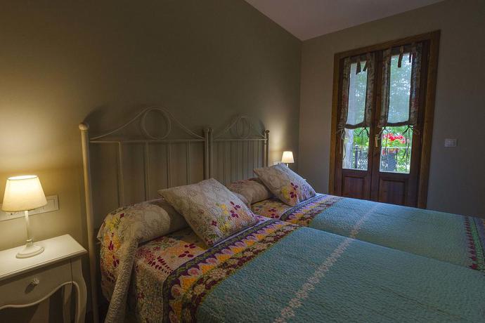 Imagen de la habitación del Hotel Casa Martín Ordesa. Foto 3