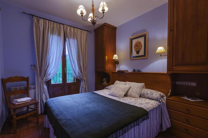 Imagen de la habitación del Hotel Casa Martín Ordesa. Foto 7