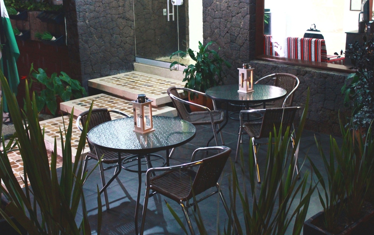 Imagen de los exteriores del Hotel Casa Mayor. Foto 11