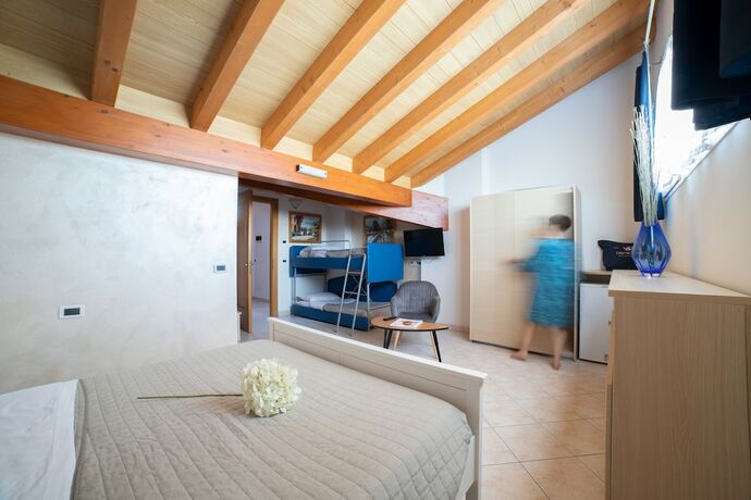 Imagen general del Hotel Casa Merano Residence and Restaurant Bibione Centro. Foto 9