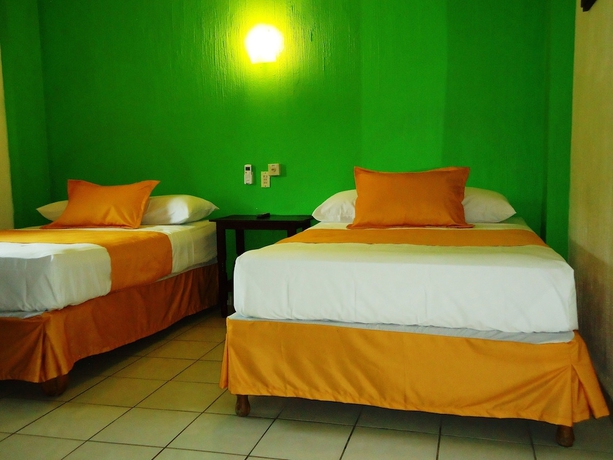 Imagen de la habitación del Hotel Casa Mexicana Barra de Navidad. Foto 5
