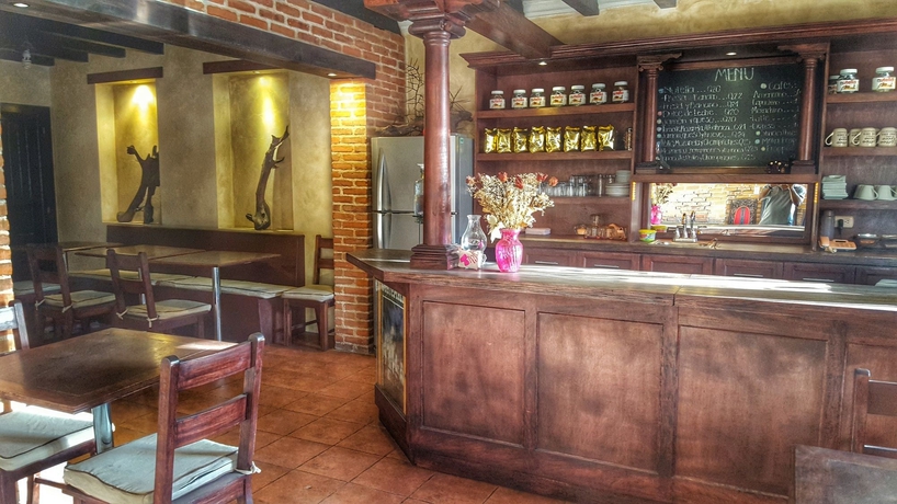 Imagen del bar/restaurante del Hotel Casa Mia, Antigua Guatemala. Foto 5