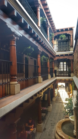 Imagen de los exteriores del Hotel Casa Mia, Antigua Guatemala. Foto 13