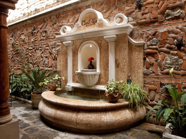 Imagen de los interiores del Hotel Casa Mia, Antigua Guatemala. Foto 14