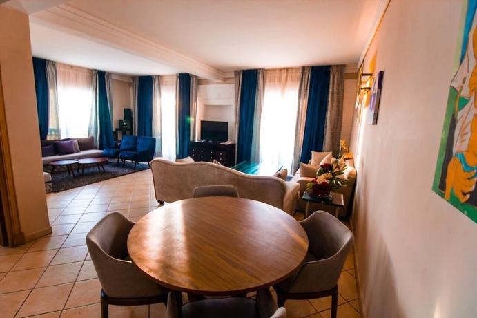 Imagen de la habitación del Hotel Casa Mia Family Suite. Foto 6