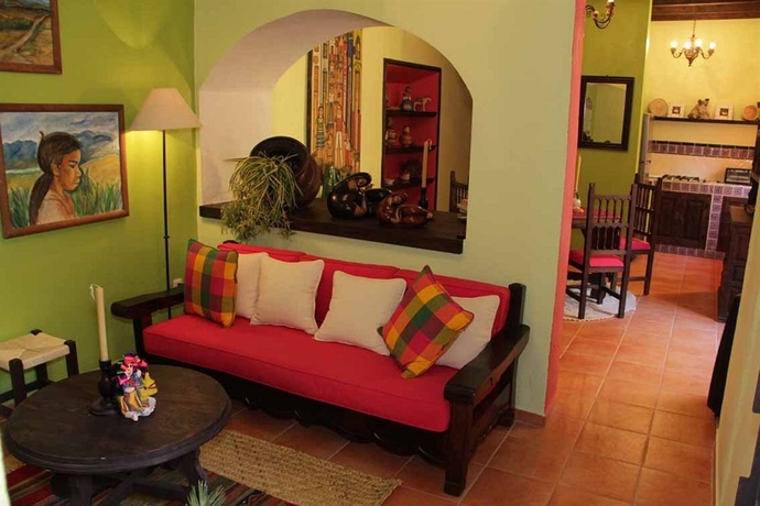 Imagen de los interiores del Hotel Casa Mia Suites. Foto 12